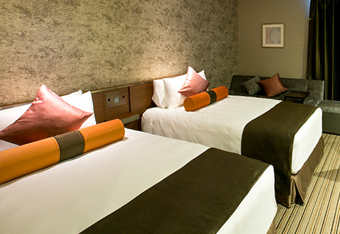 高级床垫品牌Shirido的共同开发特制床垫“诗颖酒店特制黑牌”